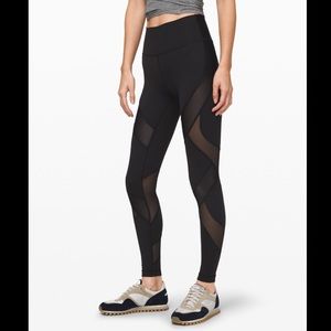 Brand new lululemon Wunder Under high rise size 8